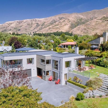 Sargood Splendour - Wanaka Holiday Home Extérieur photo