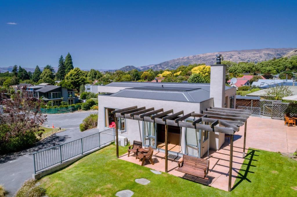 Sargood Splendour - Wanaka Holiday Home Extérieur photo