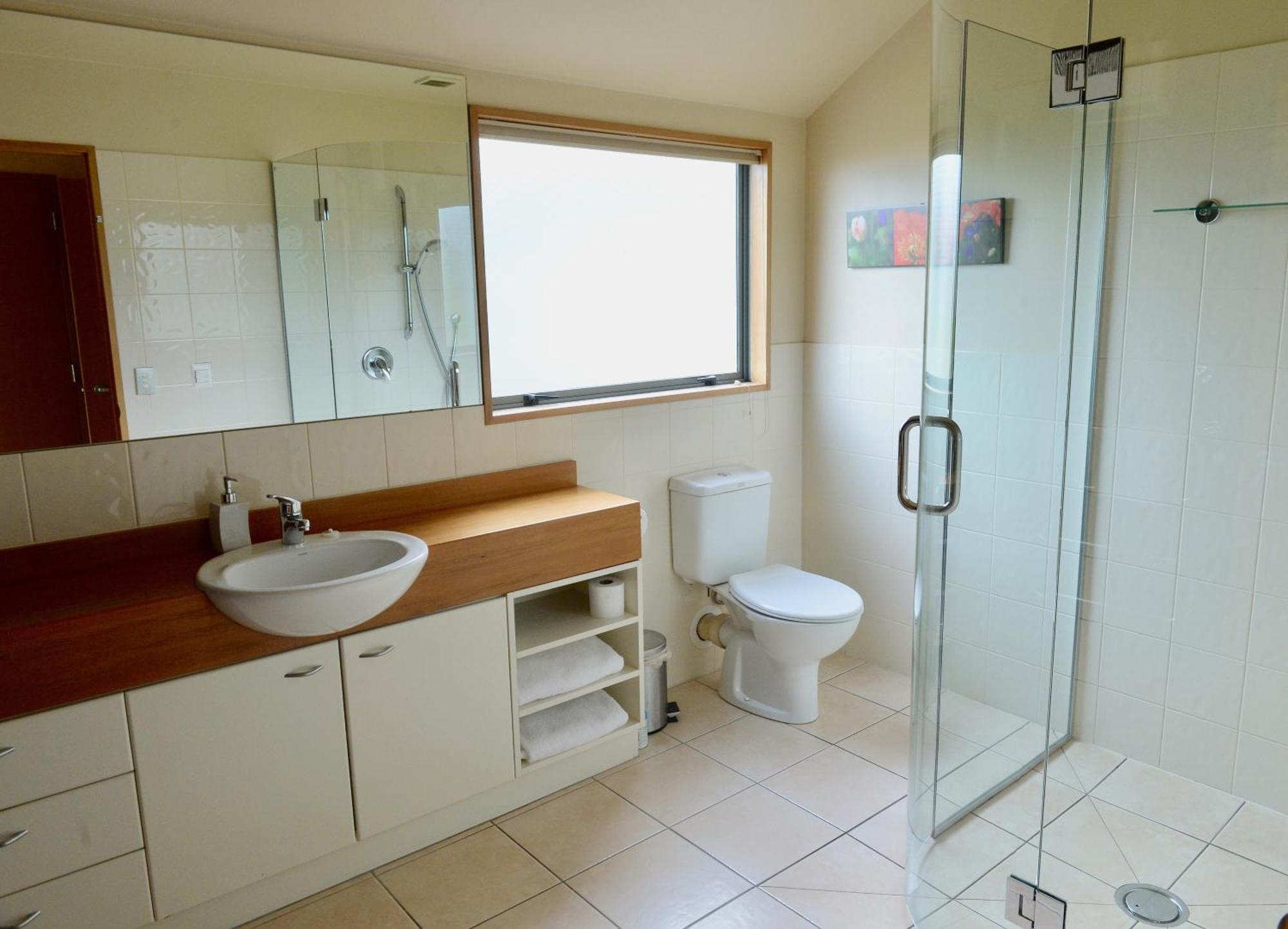 Sargood Splendour - Wanaka Holiday Home Extérieur photo