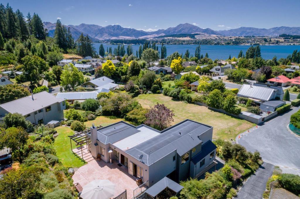 Sargood Splendour - Wanaka Holiday Home Extérieur photo